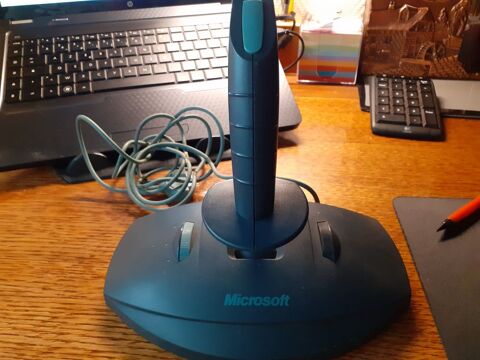 manette de jeux 30 Saint-Quentin (02)