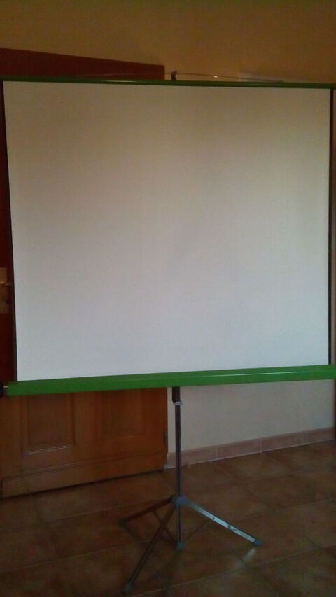 cran pour projecteur diapositives 0 Saint-Mitre-les-Remparts (13)