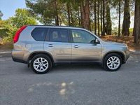 X-Trail X-TRAIL 2.0 dCi 150 4X4 LE A 2014 occasion 34690 Fabr&egrave;gues
