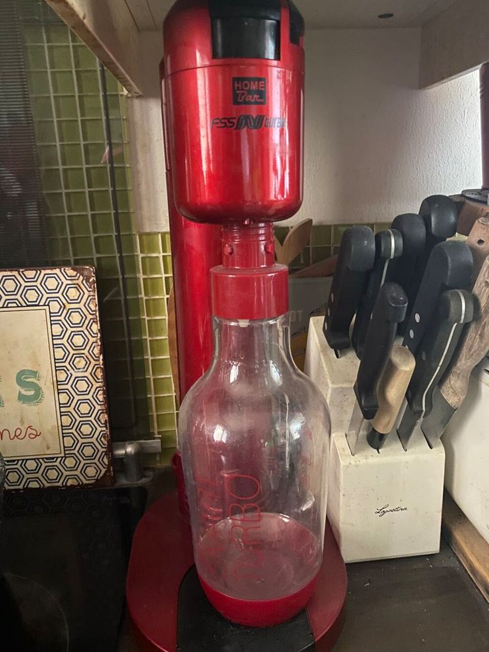 Machine &agrave; soda Homebar Smart Turbo Rouge tr&egrave;s bon &eacute;tat Electroménager