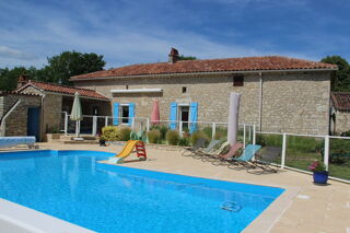  Maison  vendre 6 pices 220 m