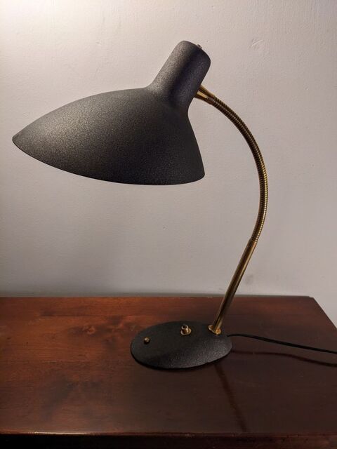 Lampe de bureau de J. Boris Lacroix années 50
Dimensions H55 185 Marseille 13 (13)