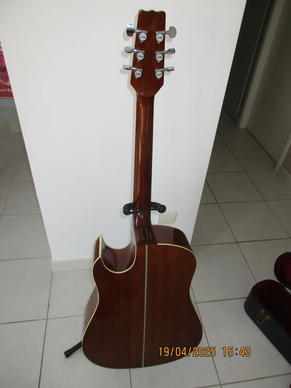 Guitare &eacute;lectro-acoustique VANTAGE VS-35 CE
Instruments de musique