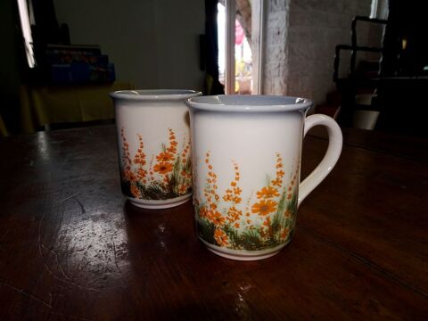 Mug tasse  caf motif fleur (l'unit) 4 Monflanquin (47)