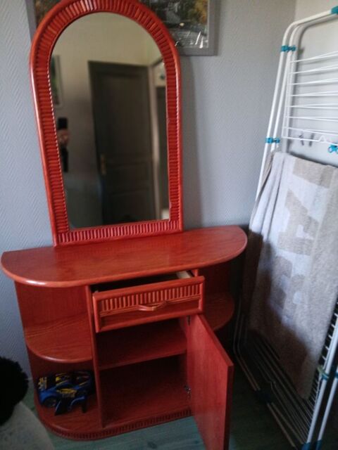 Meuble avec miroir 40 Saint-Albin-de-Vaulserre (38)