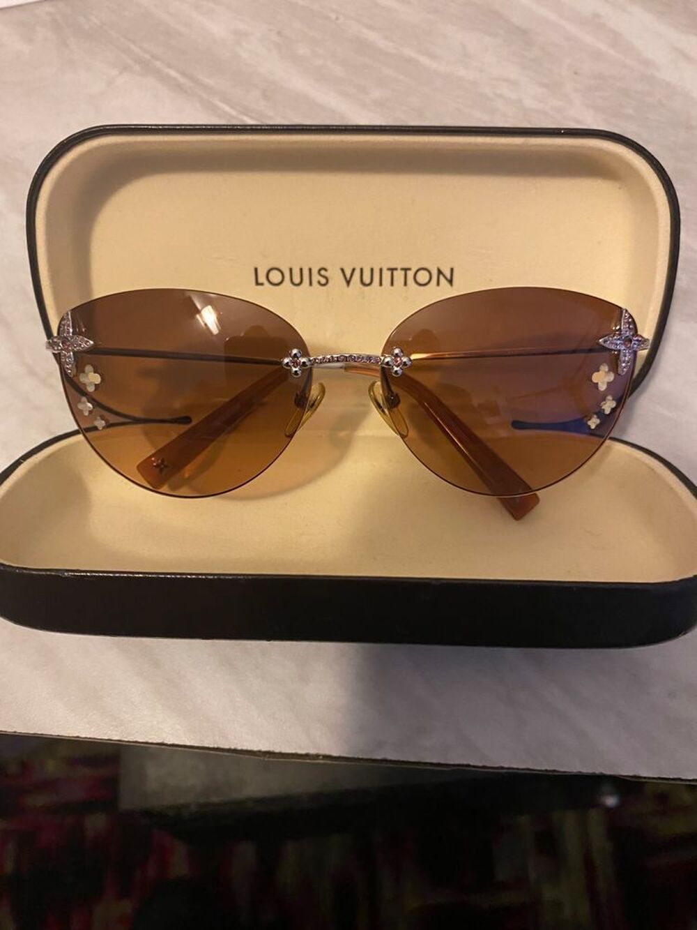 LUNETTE DE SOLEIL FEMME Bijoux et montres