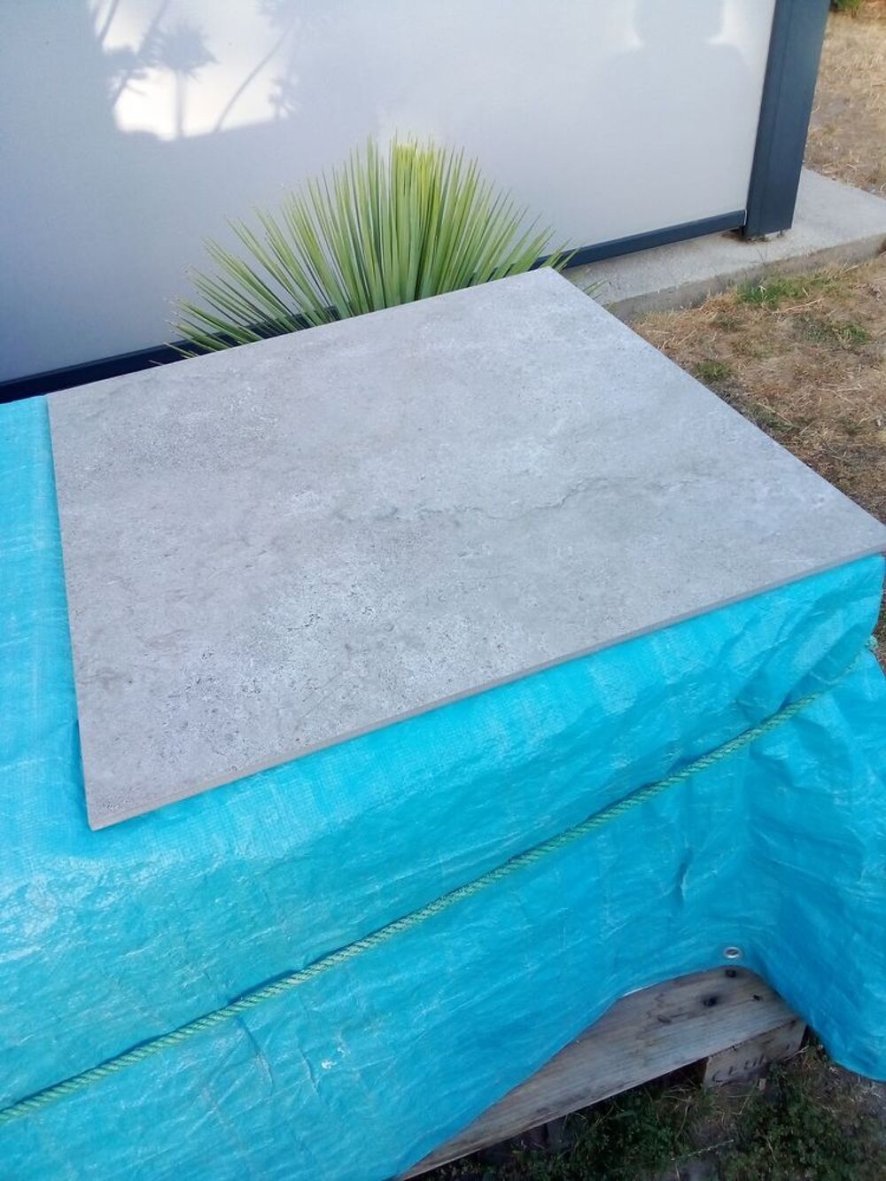 Carrelage ext&eacute;rieur 46m2 Bricolage