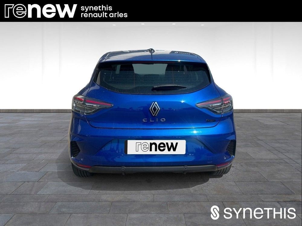Clio V Clio E-Tech full hybrid 145 Evolution 2023 occasion 13200 Arles