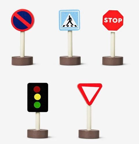 5 panneaux de signalisation en bois 3 Beauchamp (95)