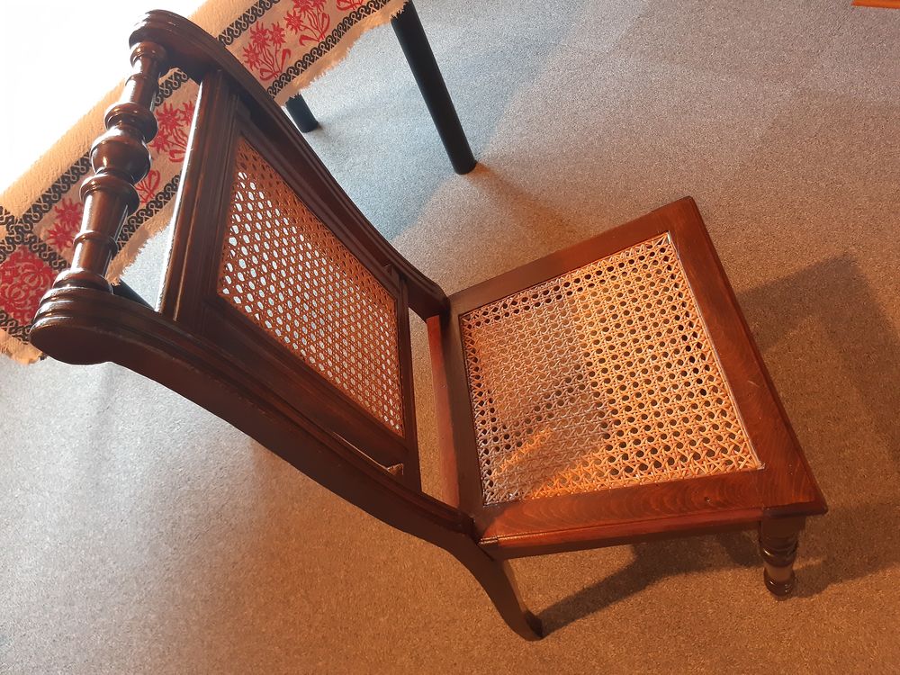 Belle chaise cann&eacute;e Meubles