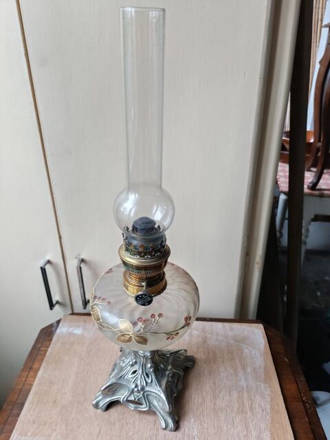 Lampe à pétrole ancienne Art Nouveau ? Réservoir émaillé fle Wignehies (59)