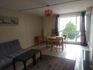 Appartement à louer 3 pièces 68 m²