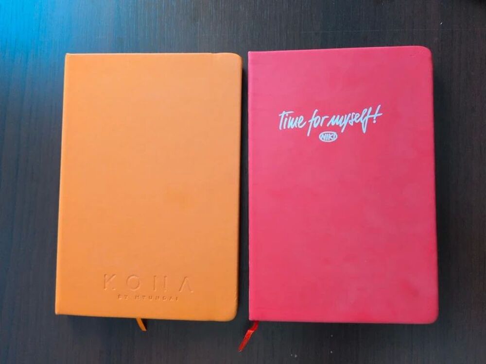 lot de Carnets et blocs notes avec logo publicitaire Livres et BD