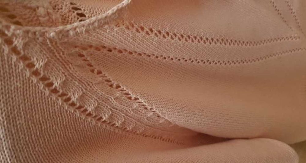 Pull d'&eacute;t&eacute; maille ajour&eacute;e fantaisie et doux / manches 3/4 saumon NEUF Vtements