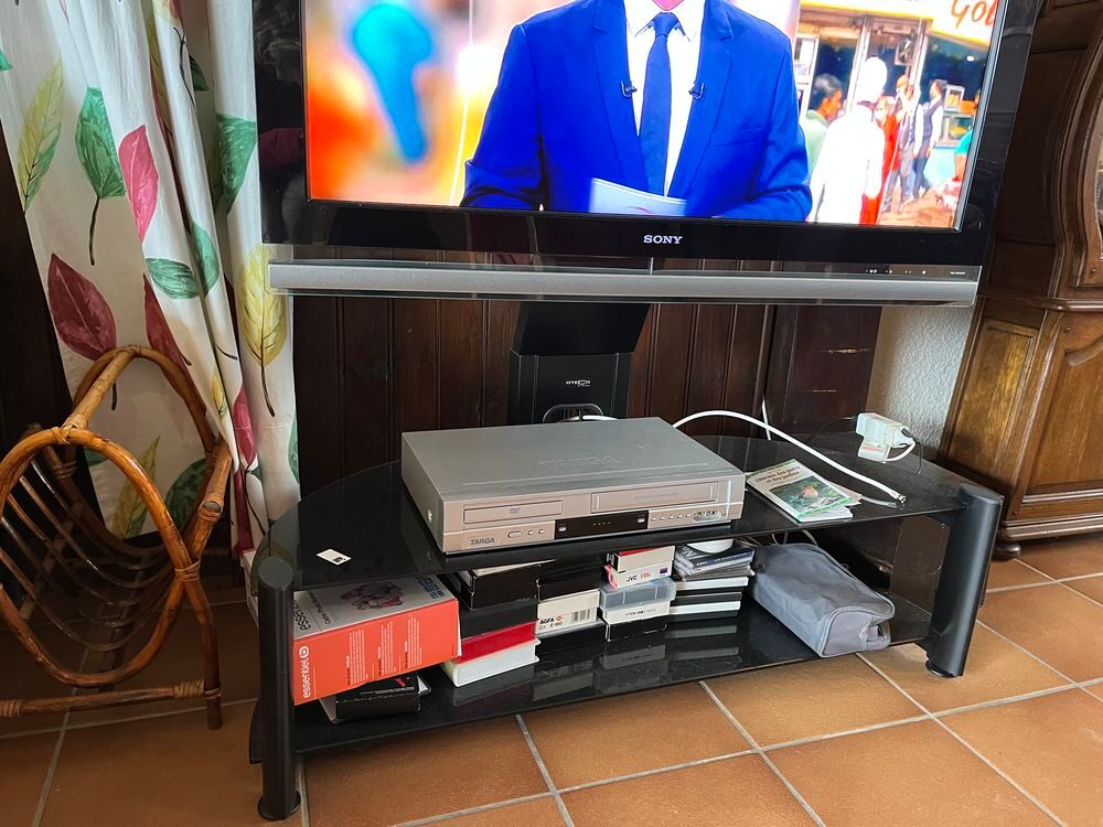 Meubles t&eacute;l&eacute; Meubles