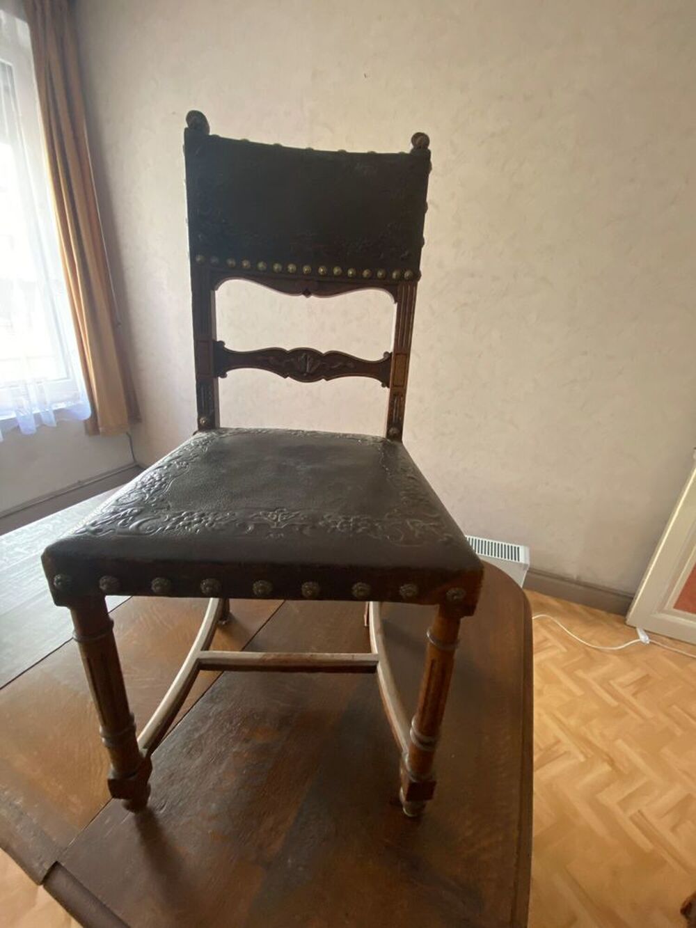 Salle &agrave; manger Henri IV Meubles