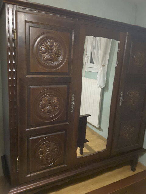Chambre basque ch�ne compl�te 
Armoire, lit et chevet 150 Boussac (23)