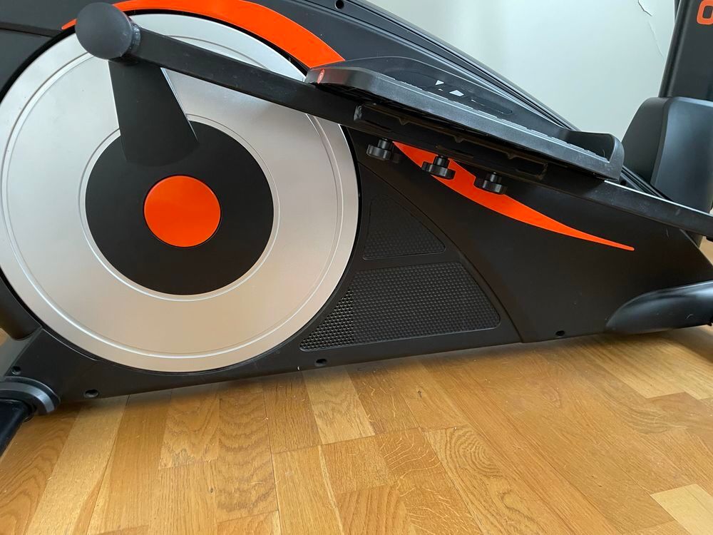 v&eacute;lo elliptique mooveo krypton Sports