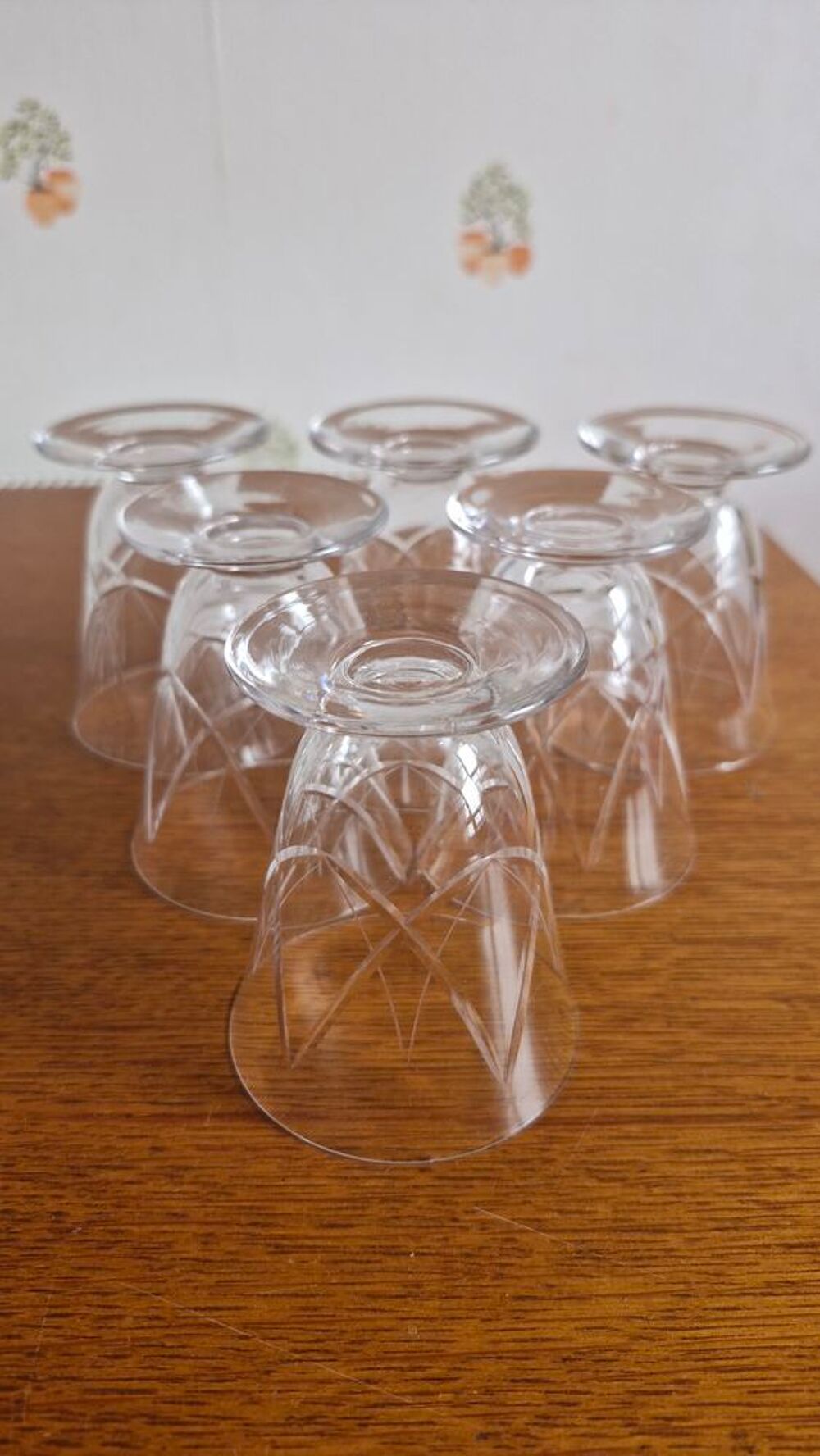 SERVICE VERRES ET CARAFE FINEMENT GRAVES EN CRISTAL VINTAGE Cuisine