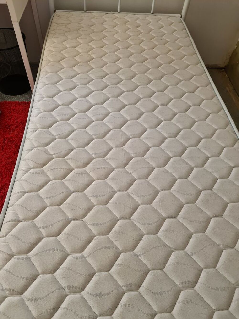 Lit, Sommier,matelas 1 personne Meubles