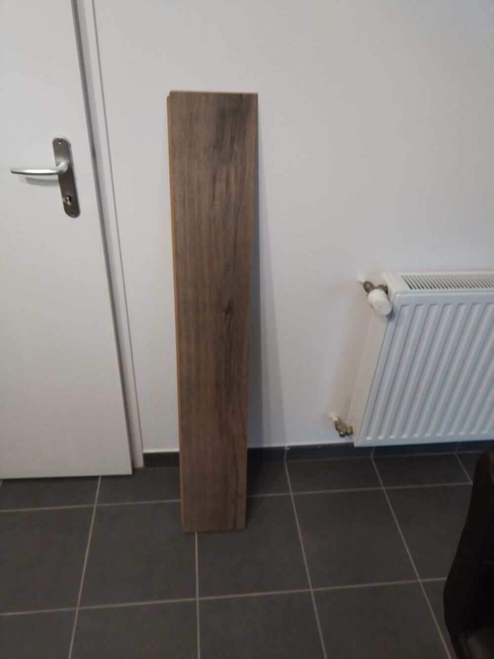 Parquet flottant Quickstep. Bricolage