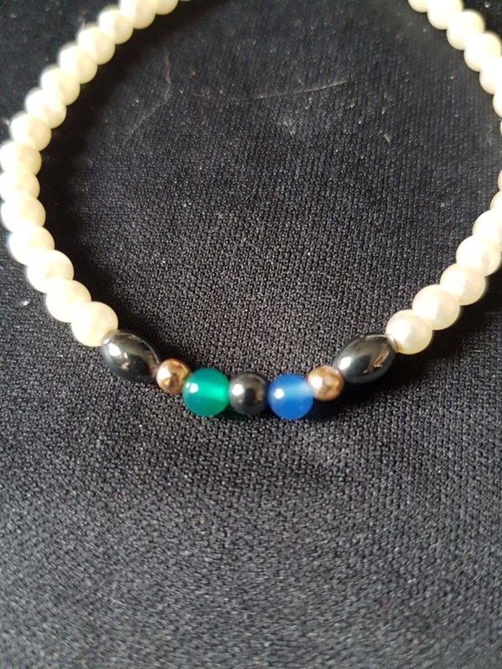 Bracelet perle blanche et couleur 19 cm neuf 2 e Bijoux et montres