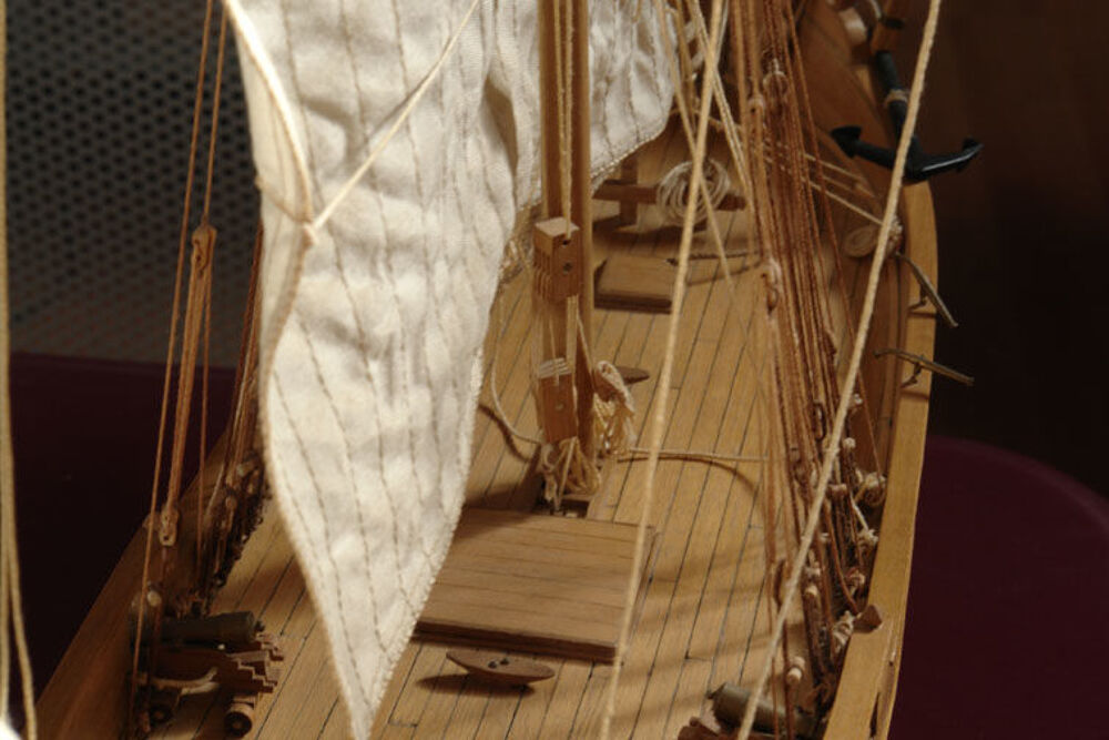 Maquette d'une tartane arm&eacute;e en guerre Décoration
