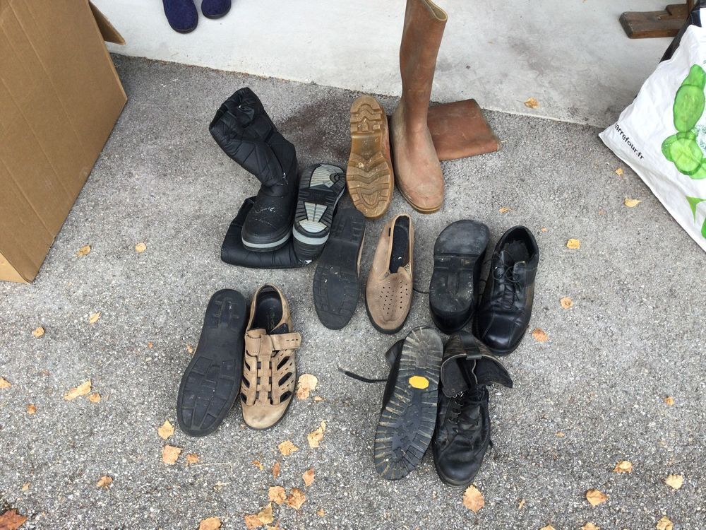16 paires de chaussures senior homme pointure 43 Chaussures