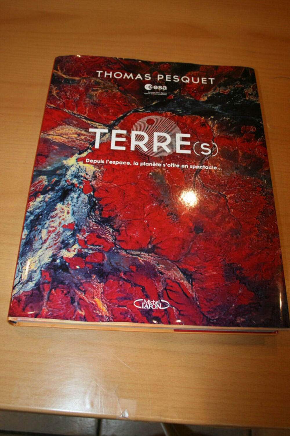 TERRE(S), le livre &eacute;v&eacute;nement de Thomas Pesquet. Livres et BD