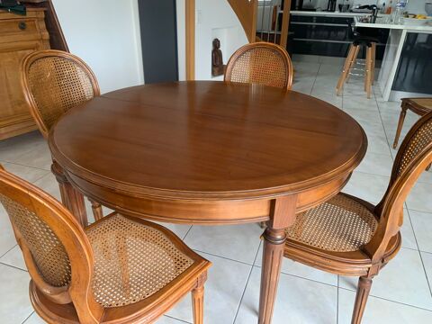 Table ronde et 6 chaises 250 Plouharnel (56)