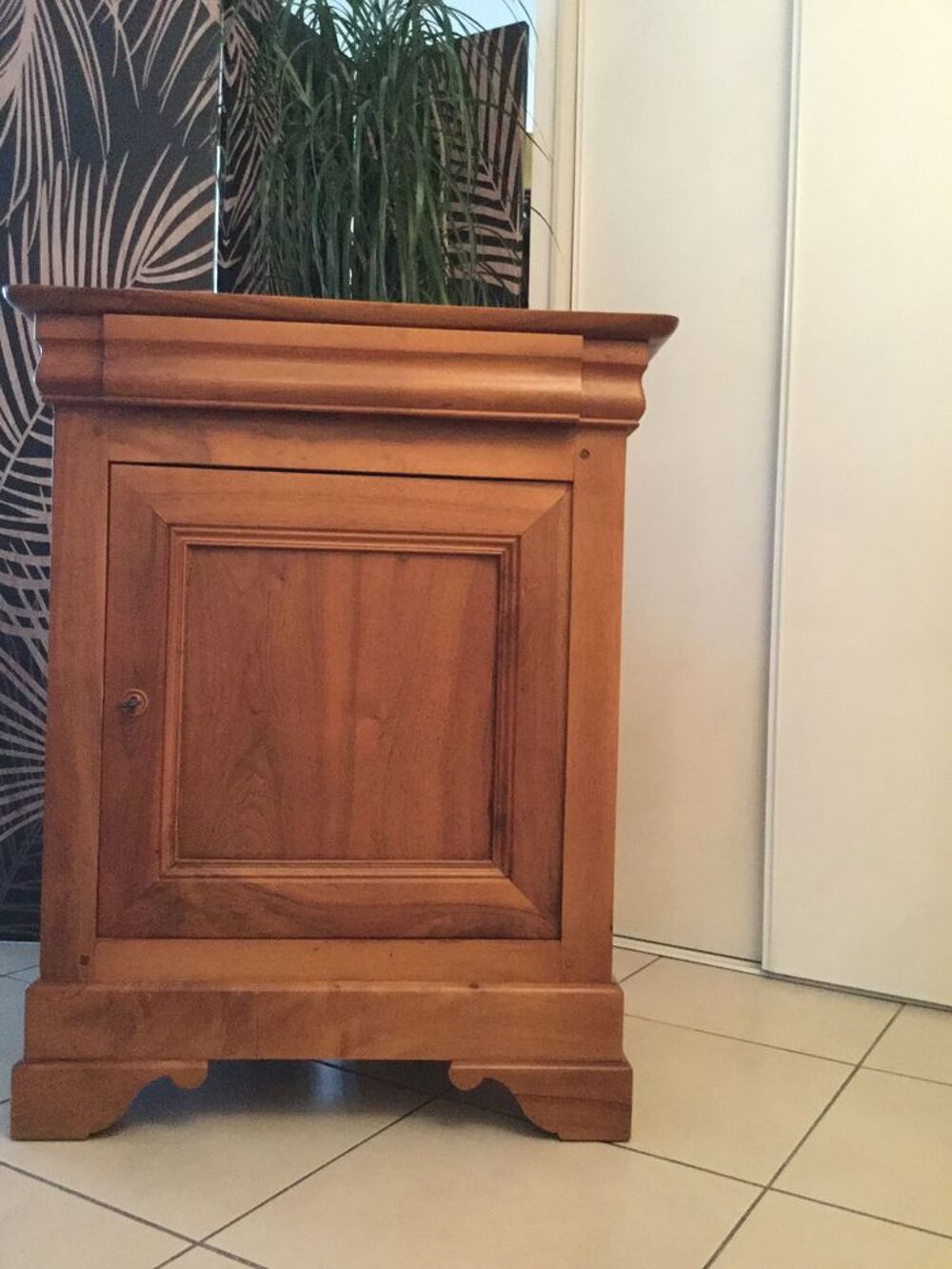 Confiturier style Louis Philippe en bois massif Meubles