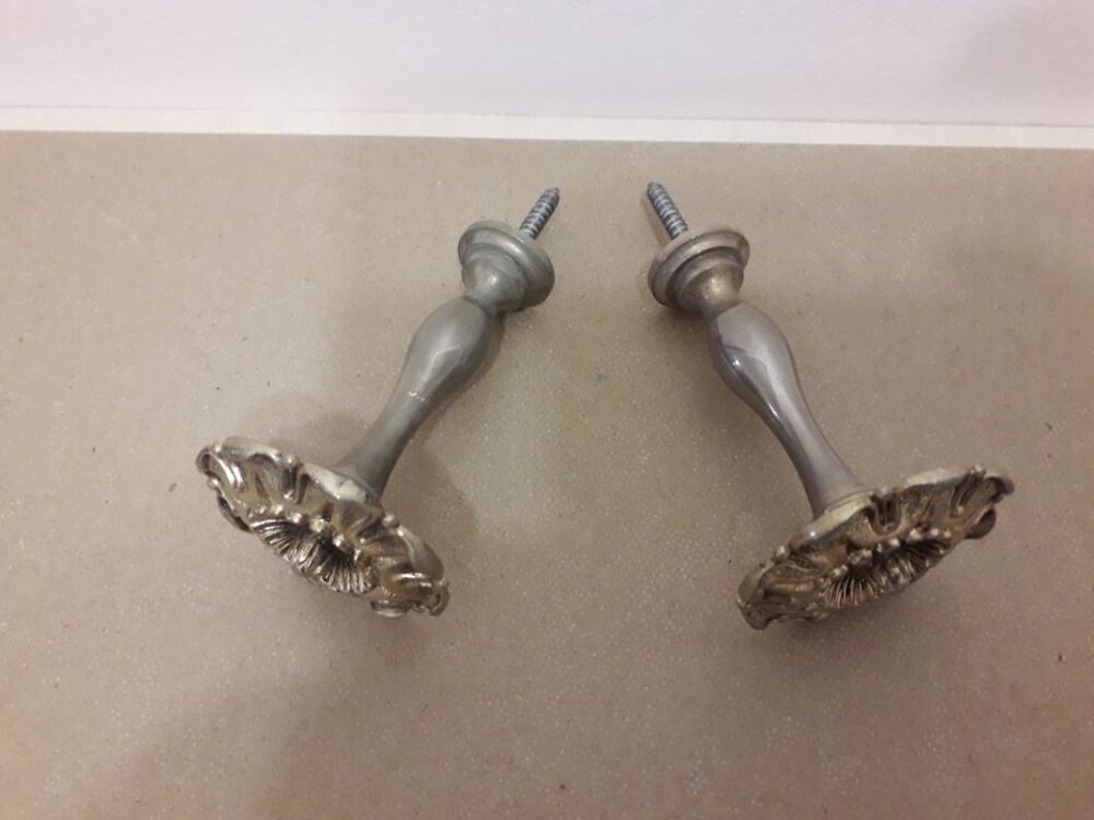 Lot de 2 poign&eacute;es / boutons de meuble Décoration