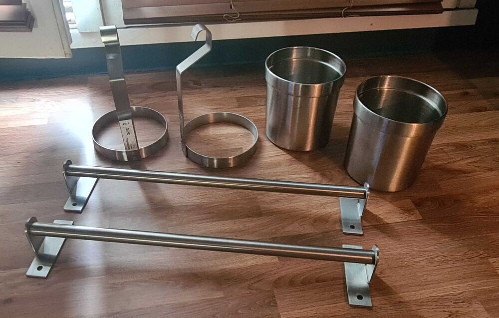 2 barres avec supports et pots pour cuisine ou salle de bain Décoration