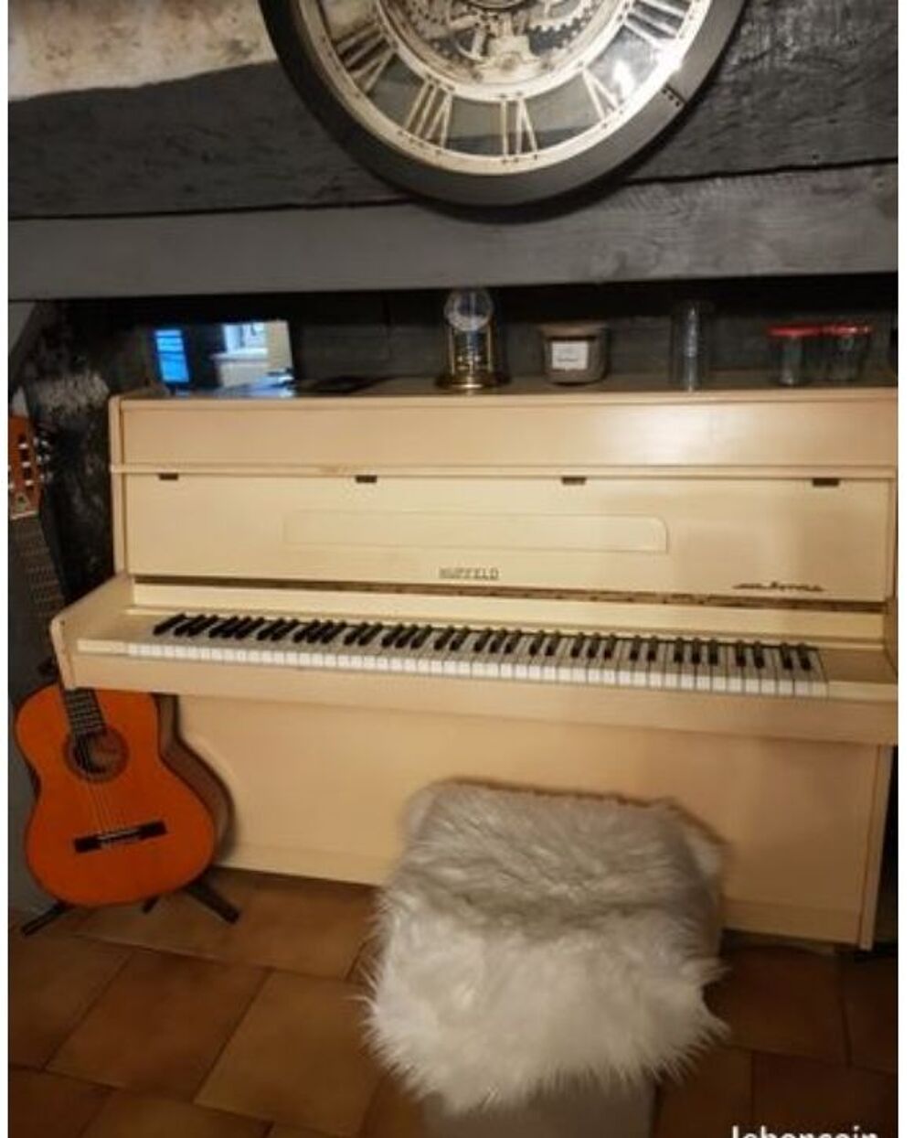 Piano droit Instruments de musique