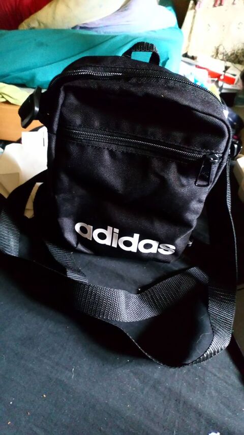 Saccoche adidas neuf 20 Villeurbanne (69)