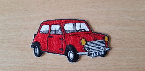 ecusson brod� 
Austin mini rouge 9x5 cm 
thermocollant 4 Carnon Plage (34)