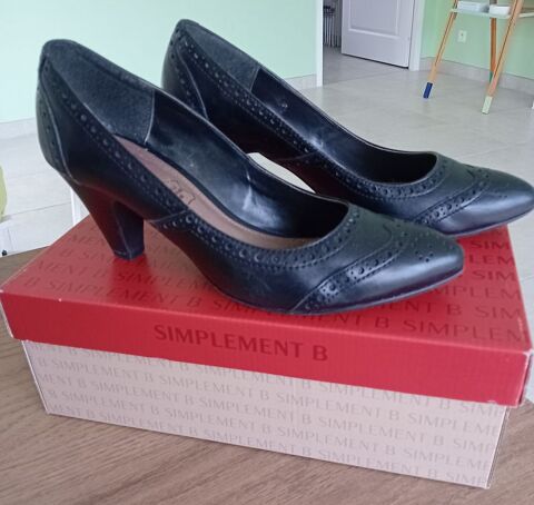 Escarpins � talons deTaille 38 10 Saint-Dizier (52)