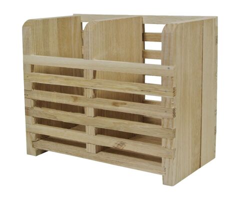 range couverts vertical.
16 x 9 x 13cm.
5 Noailhac (81)