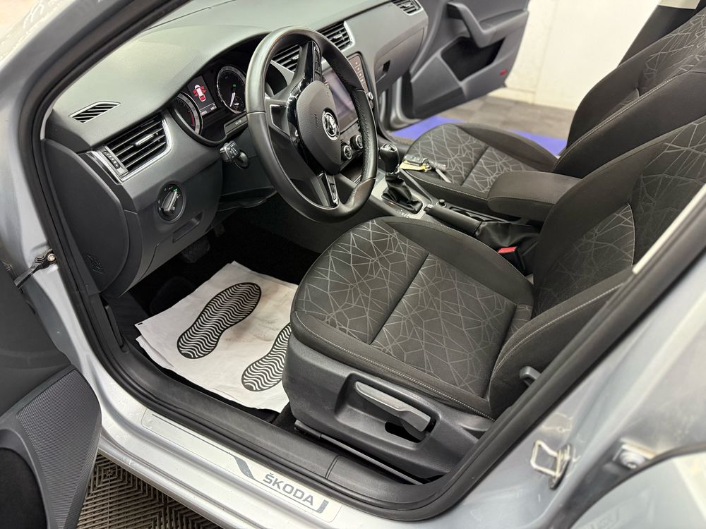 Octavia Combi 2.0 TDI 150 ch SCR DSG7 CLEVER (7 CV) 2019 occasion 69120 Vaulx-en-Velin