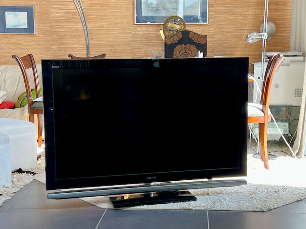 C&egrave;de T&eacute;l&eacute;viseur SONY BRAVIA 52" Photos/Video/TV