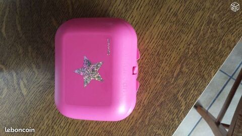 Boite go�ter enfant neuve 8 M�rignies (59)