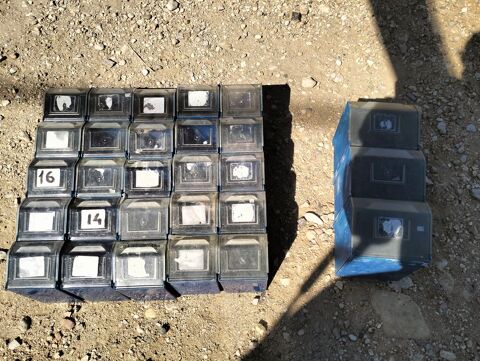  Bac de rangement  BERNER bec a couvercle 130 Saint-Jean-de-Fos (34)