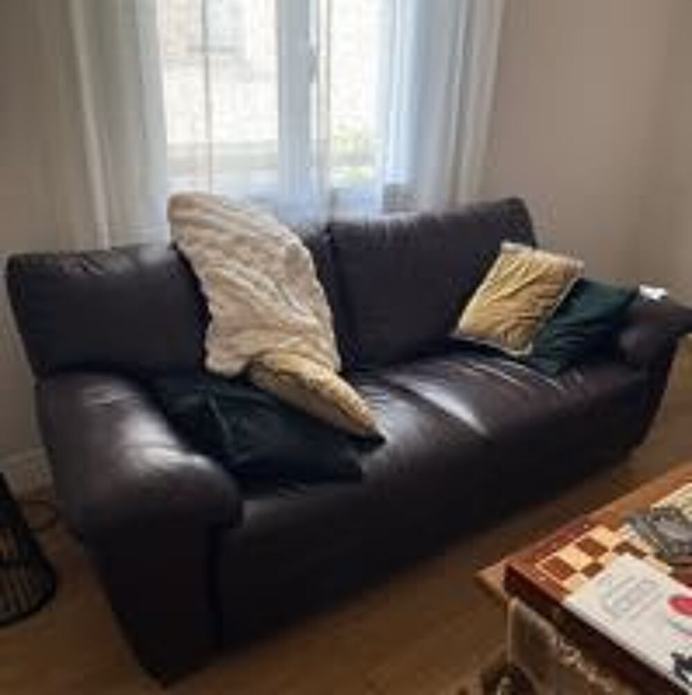 Ensemble canap&eacute; et son fauteuil Meubles
