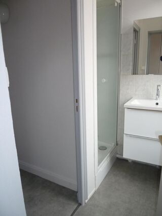  Appartement à louer 2 pièces 48 m²