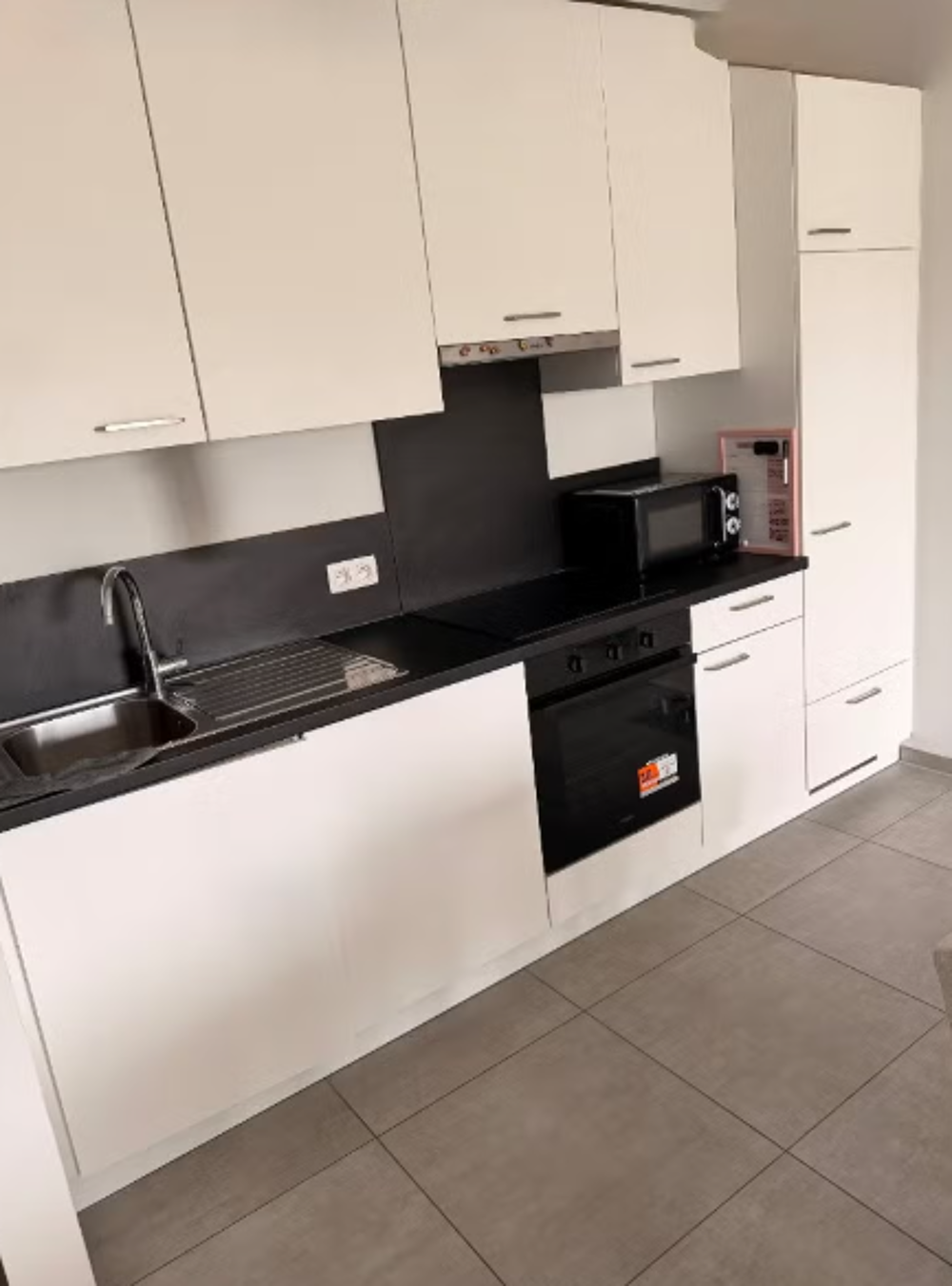 Location Appartement SURESNES (92) ? Bel appartement T2 de 43 m² avec cave Boulogne-billancourt