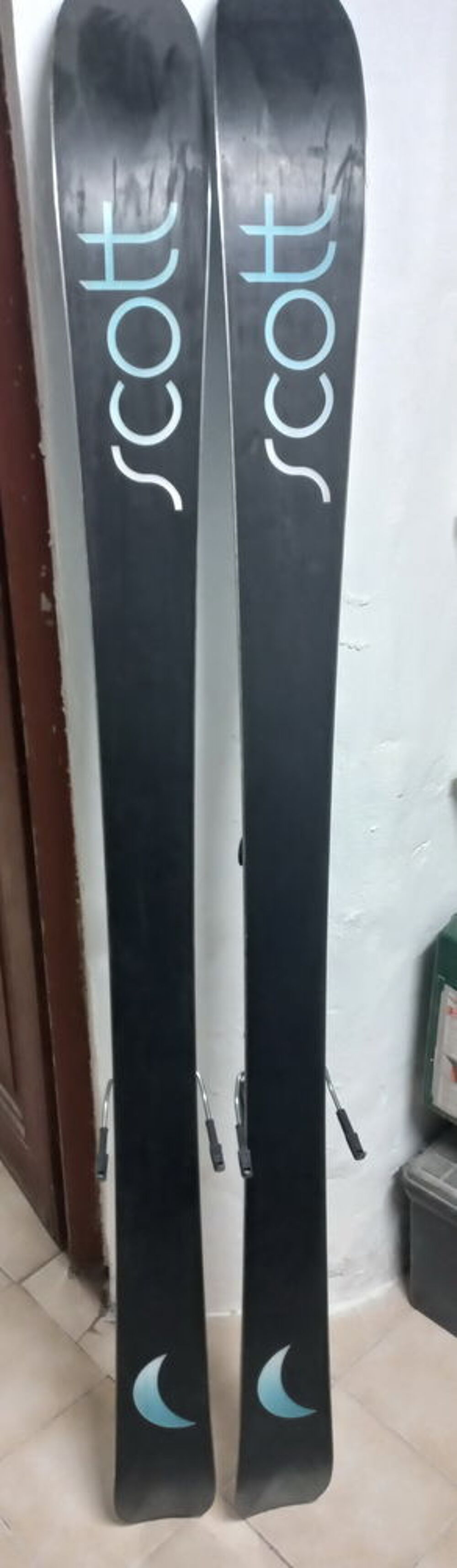SKI - PAIRE de SKI - SCOTT Luna Sports