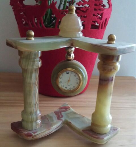 Petite pendule pendulette en pierre H 16 cm ancienne 15 Domart-en-Ponthieu (80)