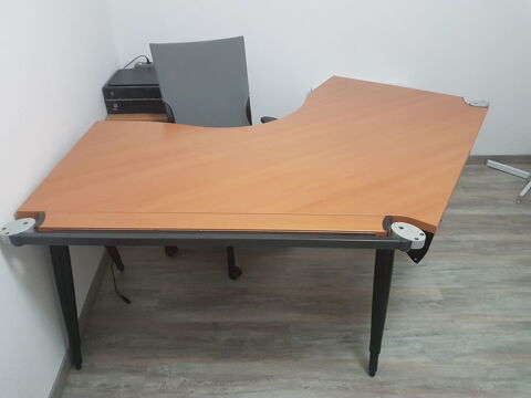 Bureau avec chaise pour pc ordinateur  290 Le Perray-en-Yvelines (78)