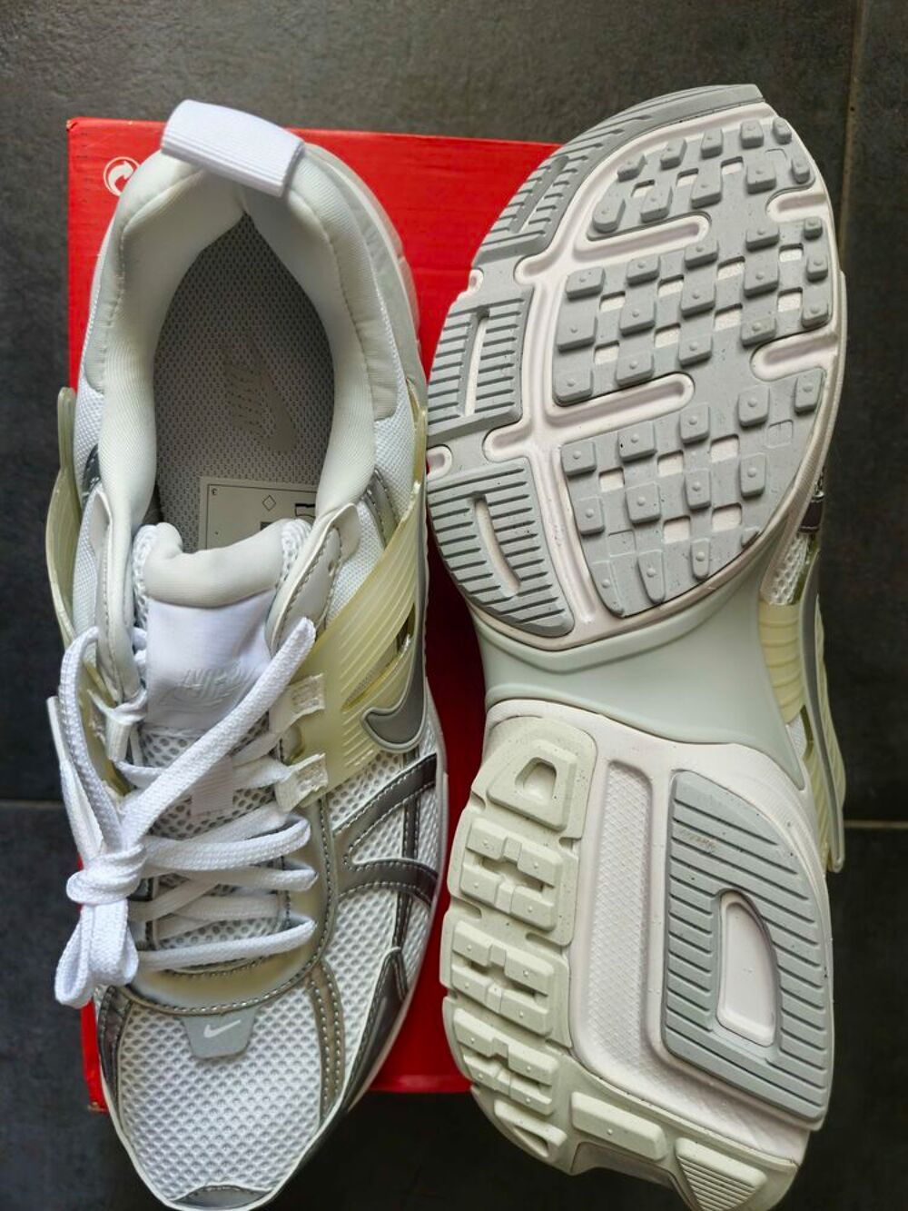Nike v2k run Chaussures