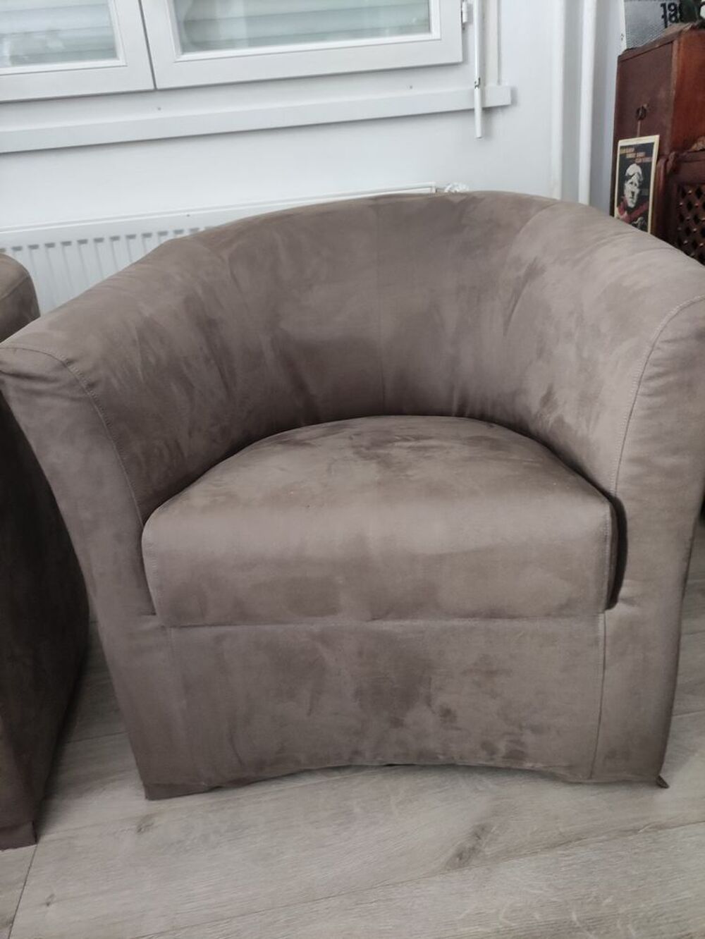 2 FAUTEUILS CABRIOLET Meubles